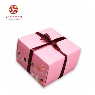 China Recycled materials wholesale custom food packaging boxes take away design custom printed cake paper box for sale