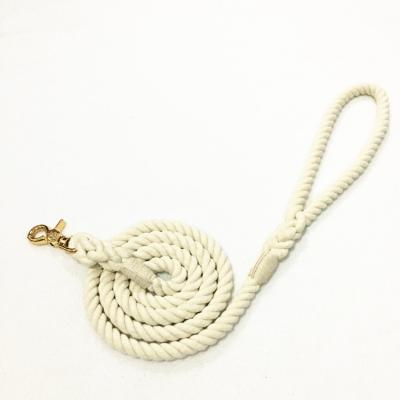 China Custom Stocked Custom Logo Climbing Strong Cotton Dog Leash Ombre Dye Pet Slip Horse Colored Heavy Duty Luxury Rope Lead Wholesale for sale