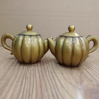 China Living room crafts ornament mini teapot desktop pendulum exquisite copper decoration pure copper teapot for sale