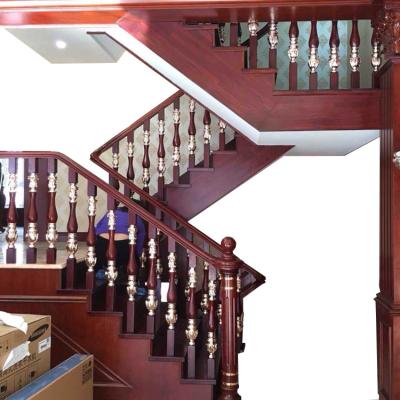 China Traditional Residential Interior Metal Solid Wood Staircase Fencing Kits for sale