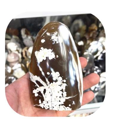 China Wholesale high quality natural spiritual folk stone Africa agate standing crafts supply items for feng shui for sale