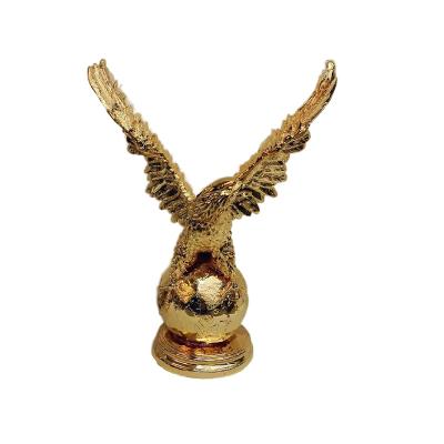 China Europe Eagle Resin Crafts Animal Sculpture Hotel Office Home Interior Decoration for sale