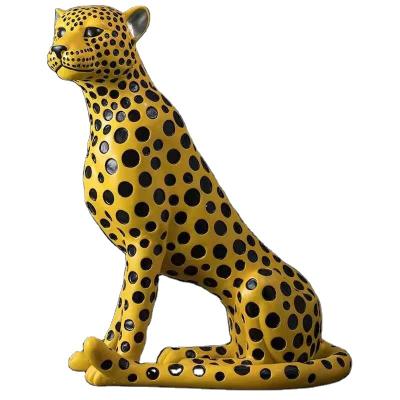 China New Europe Style Hot Luxury Products Room Decoration Hotel Office Resin Craft Black Leopard Home Sculpture for sale