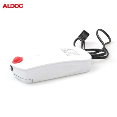 China Auto Off Dry Function Mini Size Hot Selling Electric New Nice Iron ALD-4006 for sale