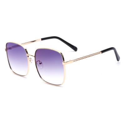 China Fashion Sunglasses Wholesale Trendy Square Oversized 2 Sun Glasses Women UV400 Cat 3 Big Frame Girls Fashion Ladies Large Sunglasses for sale