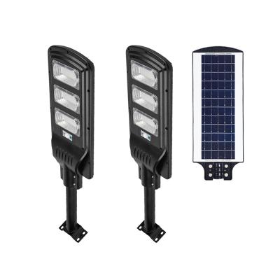 China ROAD cheap factory waterproof Ip65 project led solar street light for 100% safety for sale