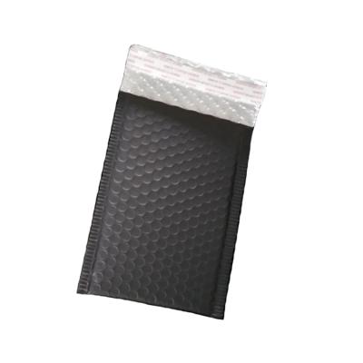 China Custom Mailing Padded Envelope Bag Bubble Moisture Proof Packaging Mailer for sale