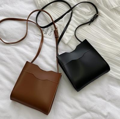 China 2021 New Korean version of multi-functional purpose cross-body casual bag shoulder bag female plain soft PU bag student solid color for sale