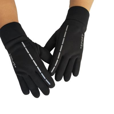 China Best Sports Gloves Bicycle Motorcycle Outdoor Winter Sport Cycling Hand Heated Gloves for sale