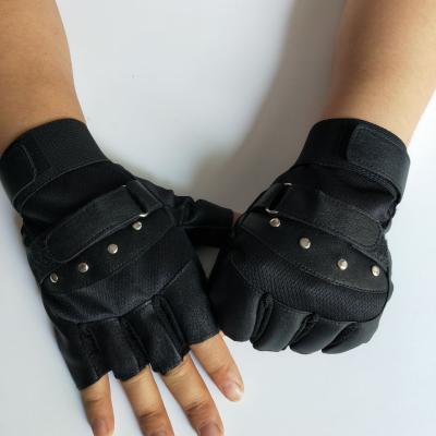 China Direct Wholesale Carbon Fiber Gloves Half Finger Sports Gloves Factory Army Gloves Recycling Tactical Black for sale