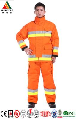 Chine Le pompier EN469 vêtx/vêtements/uniforme de lutte contre l'incendie de pompier à vendre