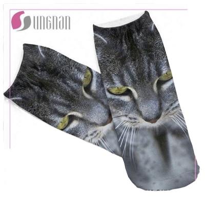 China New Style Antibacterial Custommens All Over Print Sock Cat Photo Print Reflective Socks for sale