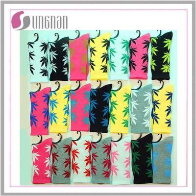 China Wholesale Anti-failure fashion style custoom teenager leaves printing socks for sale