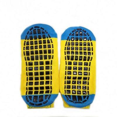 China Adults Sustainable Calcetines Anti-Slip Trampoline Custom Logo Personalize Socks for sale