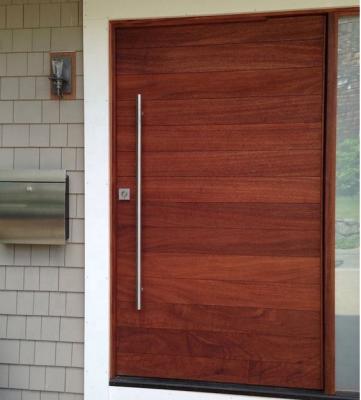 China Weatherproof Residential Key Modern Pivot Wooden Doors With Painted Weather-Guard for sale