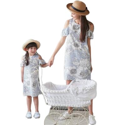 China Mommy and Me Matching Fashion Family Dress Breathable Off The Shoulder Short Sleeved Casual Dress for sale