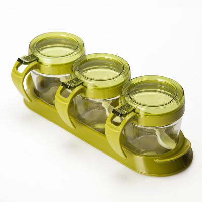 China Bpa Sustainable PP Free Flip Top Lid Bulk Spice Jar Rack Set With PP Handle for sale