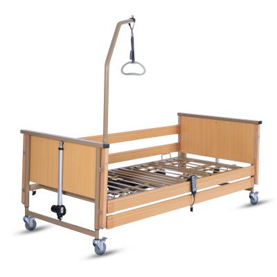 China Electric Control Saving Electric Hospital Bed With Adjustable Height for sale