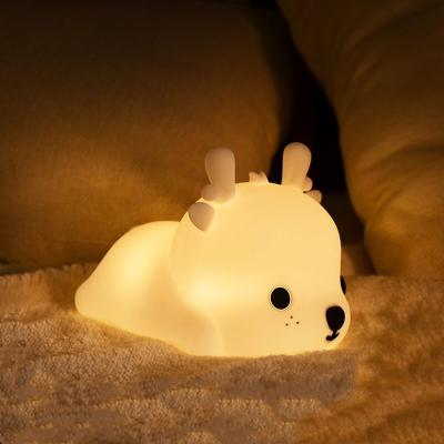 China Eco-friendly Fawn Silicone Lamp Creative Led Pat Colorful Cute Usb Night Light Baby Bedside Lamp for sale