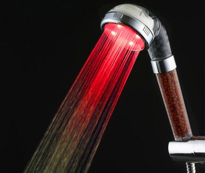 China Electric Plastic Faucets 3 Color Temperature Detectable Led Rainfall Filter Shower Head for sale