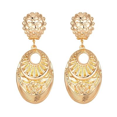 China FASHIONABLE Hyperbole RHQ6826 specializing in making exaggerated big earrings fashionable ladies' gold plated earrings for sale