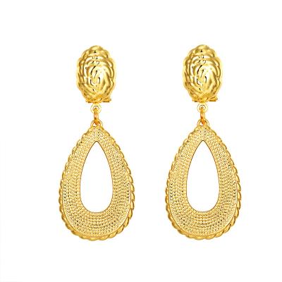 China FASHIONABLE RHQ6834 Hyperbole High End Design Exaggerated Big Earrings Party Date Gold Plated Earrings for sale