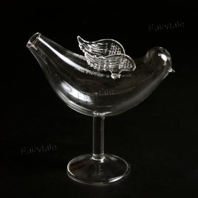 China NEW Design Wing Bird Glass Wine Bar Viable Decoration Handmade Glassware Blown Creative Cocktail Glass for sale