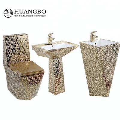 China Gold Ceramic Luxury Bathroom Hotel Toilet Sets Double-Flow Color Dragon Toilet Bowl Seat Accessory for sale