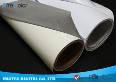 Cina Rotolo autoadesivo impermeabile basso grigio del vinile del PVC della metallina del getto di inchiostro dei rifornimenti acquosi di media in vendita