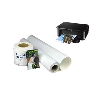 China Inkjet Dry Minilab Printers Paper Luster Photo Paper Roll For Minilab Printer for sale