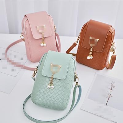 China 2023 Fashion Women's Wholesale Cell Phone Bags Tassel Carteira Feminina PU Single Shoulder Cross - Body Bag for sale