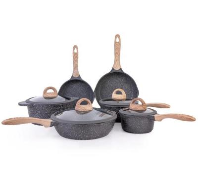 China Viable die cast aluminum granite liner kitchen pot cookware non-stick set for sale