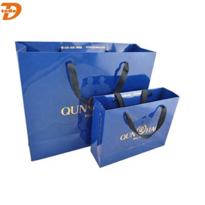 China BIODEGRADABLE Offset Printing Gift Packaging Luxury Paper Shopping Bag for sale