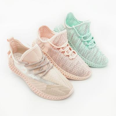 China Fashion Trend Ladies Lightweight Unique Sports Shoes Fashion Materials Women's Breathable Sneakers Hot Sale Customized Shoes For Lady for sale