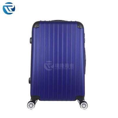 China Best Outdoor Traveling Boarding Luxury Carry On PC Waterproof Outdoor Travel Box Suitcase Set Luggage Clothes Bags With Wheels Sets Bag for sale