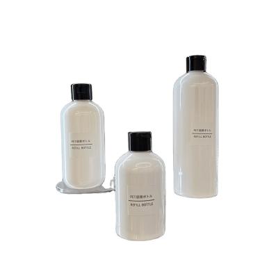 China Personal care etc. 250ml Plastic Lotion Bottle , Onlocation Travel Package Boston Round Shampoo Bottle for sale