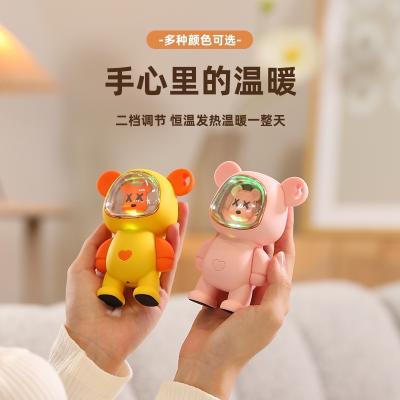 China Outdoor Hand Warmers Wholesale Winter Gift Christmas Instant Heated Hand Warmer for sale