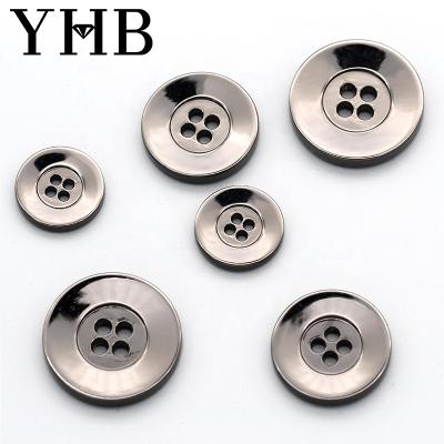 China Dry Cleaning 4 Holes Sew On Button Custom Corn Men's Plastic Shirt Buttons For Shirt for sale