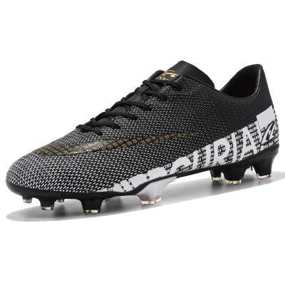 China New Design Shock Absorption Boots Cricket Training Football Shoes for sale