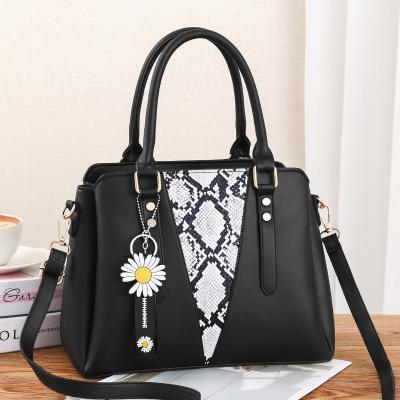 China Fashion Square Handbag One Shoulder Small Messenger Bag Trend Bag for sale