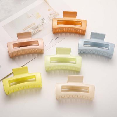 China Fashion Hairclaws Fashion Shark Hair Claw Clips Candy Color Hair Clips Claw For Women Hair Accessories for sale