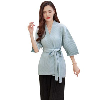 China Tianbao 2021 new breathable middle sleeve fashion temperament cardigan high quality belt 100 pleated sportswear loose spot wholesale for sale