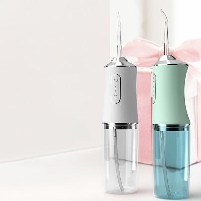 China Professional Water Flosser IPX7 Waterproof Cordless Teeth Cleaner Gradient Water Flosser for sale