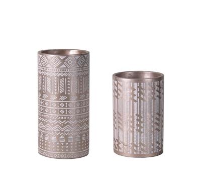 China Modern Unique Embossed Flower Vase Design Cement Flower Vase For Indoor Home Use Decoration for sale