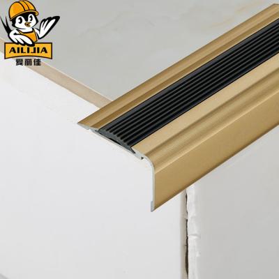 China Minimalist Brass Metal Anti Slip For Stair Steps Nosing Edging for sale