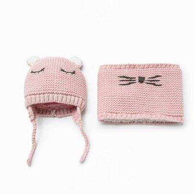 China Baby Winter Sleep COMMON Customizable Face Knitted Hat Bib Two Piece Set for sale