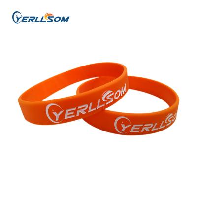 China Yerllsom 2018 Trendy Logo Various Sizes Silicone Bracelets Customized Hot Sale /silicone bands Y050802 for sale