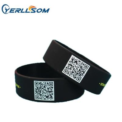 China 2018 hot sale fashionable high quality factory price custom Qr code silicone bracelet Y051011 for sale