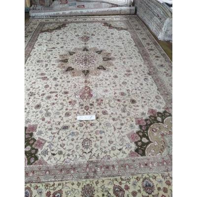 China Traditional ivory white oversized 12x18 hand knotted handmade carpet extra large size persian rug wool and silk rugs for sale