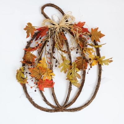 China Decoration Fashion Autumn Wreath Decorations Indoor Outdoor Pumpkin Shape with Fall Leaves and Berries for sale